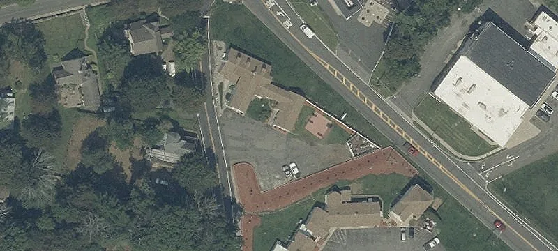 66 Woodport Rd