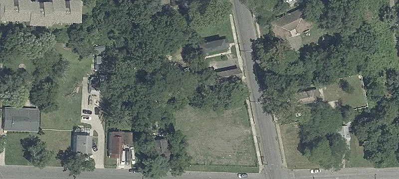 611 Doughty Rd