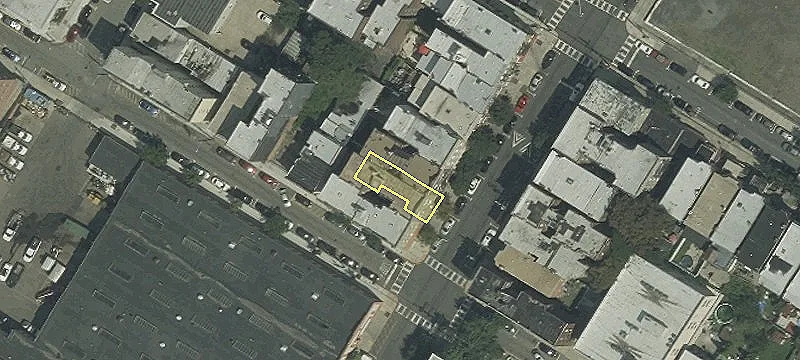 6303 Broadway