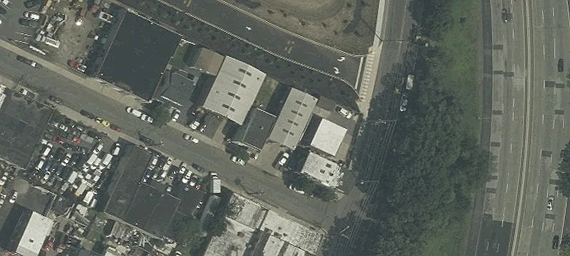 8 Roosevelt Ave