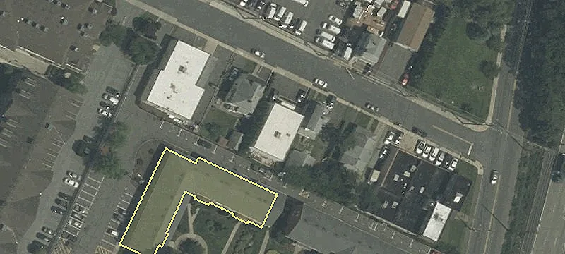 19 Ctr St