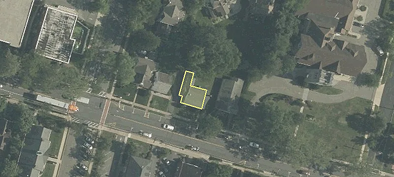 302 Main St