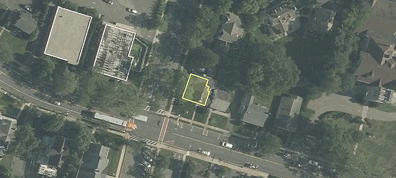 310 Main St