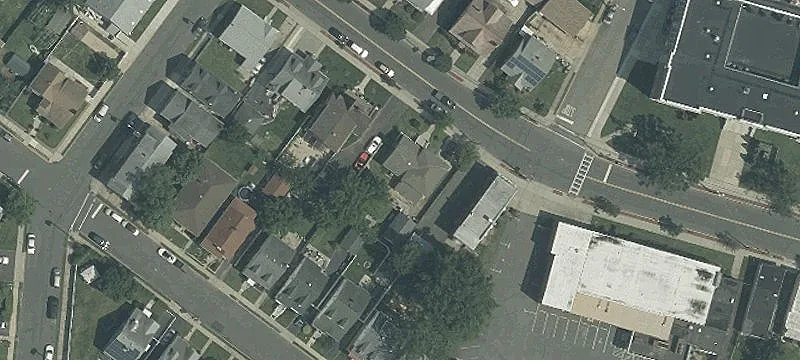 695 Roosevelt Ave
