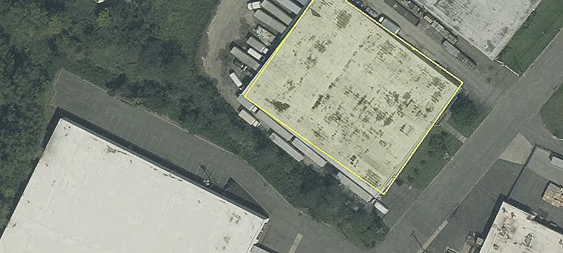 601 Commercial Ave