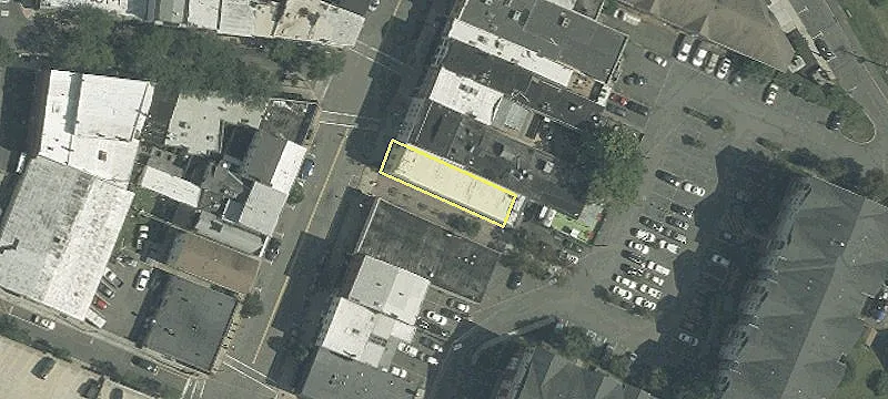 1501 Main St