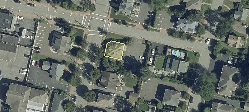 248 Everett Ave