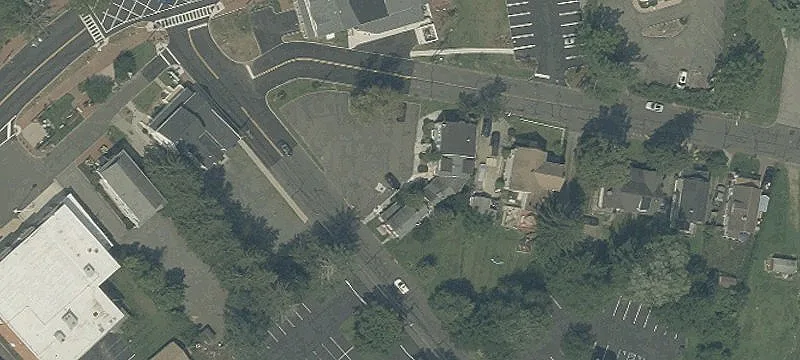 10 Budd Ave