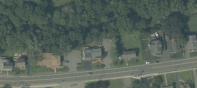 128 Main St