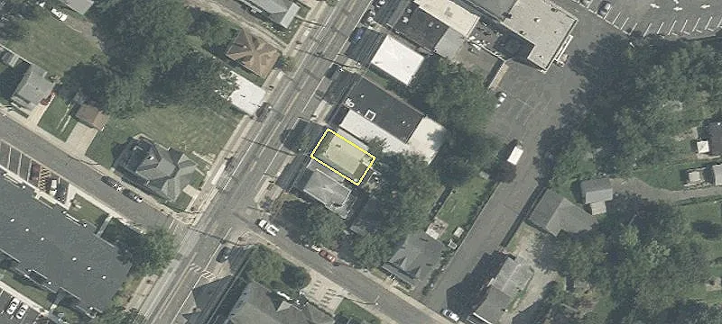 221 Broadway