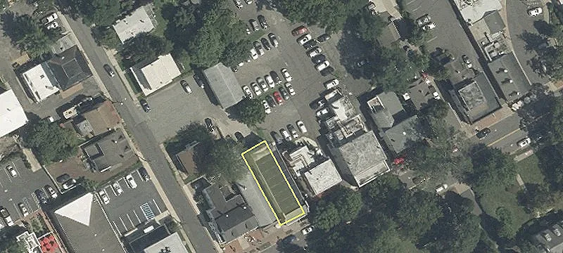 9 Main St