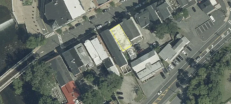 33 Main St