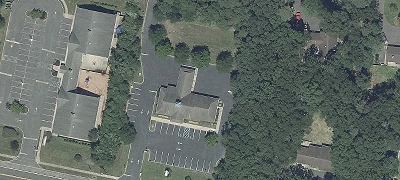 215 Jimmie Leeds Rd