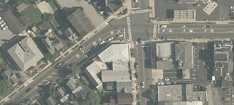 2 Main St