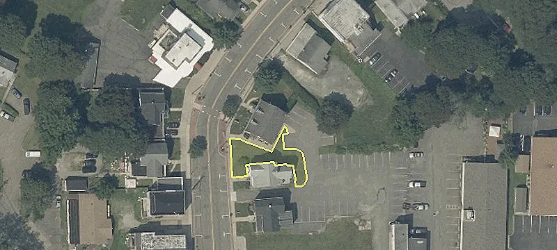 40 Main St
