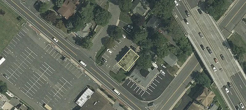 402 Higgins Ave