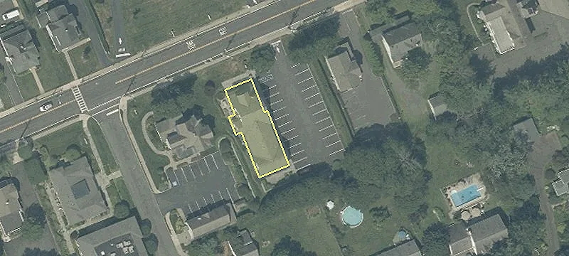 376 Main St