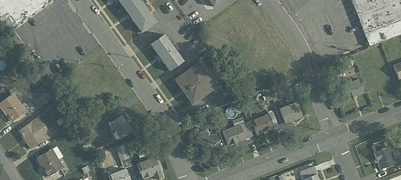245 Loring Ave