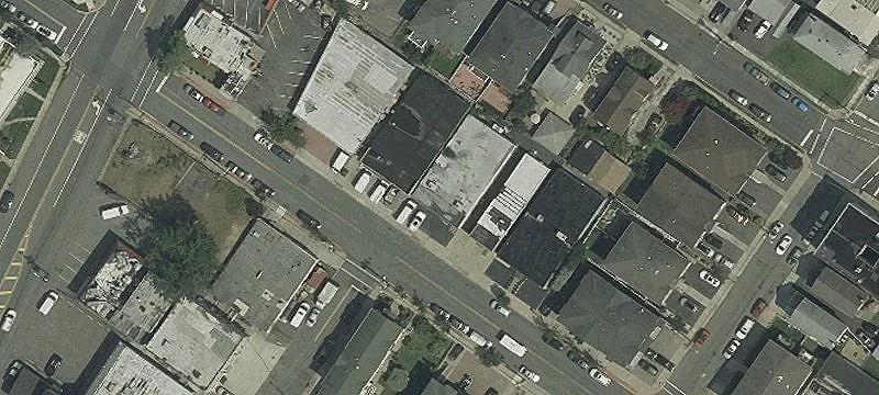 489 Clf St