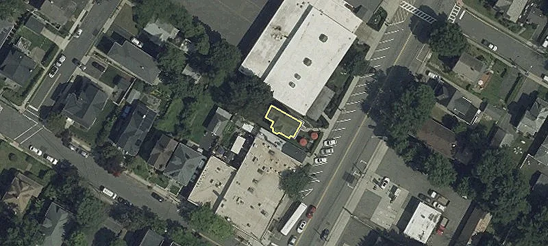 454 Broad Ave