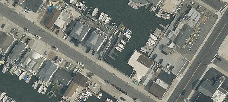 317 43rd Pl