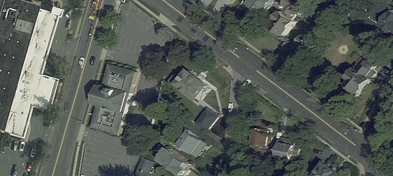 26 Clinton Ave