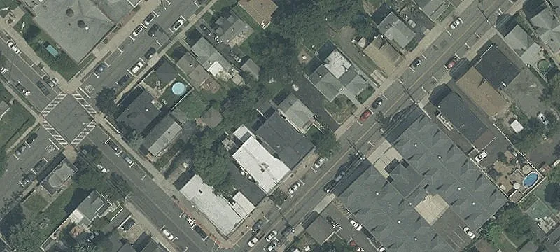 309 8th St