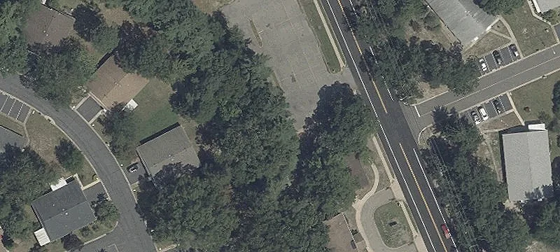 56 Schoolhouse Rd