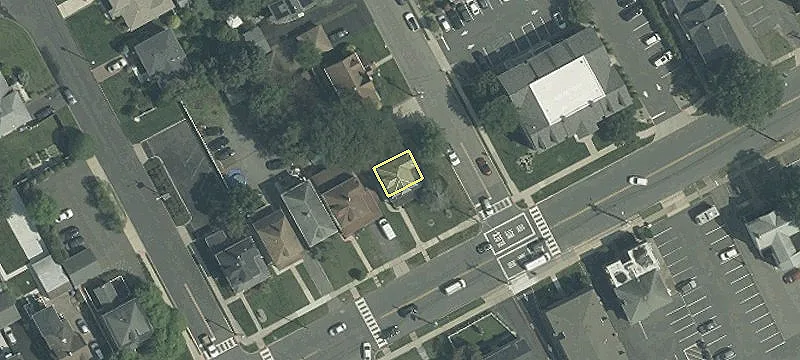 168 Main St