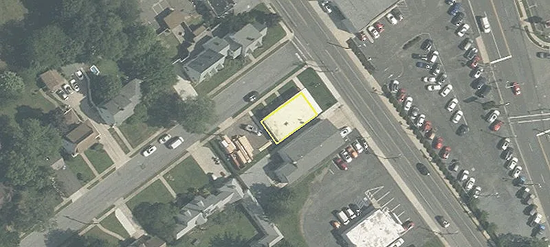 411 Main St