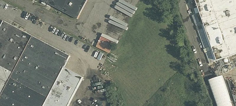 3 Eastmans Rd