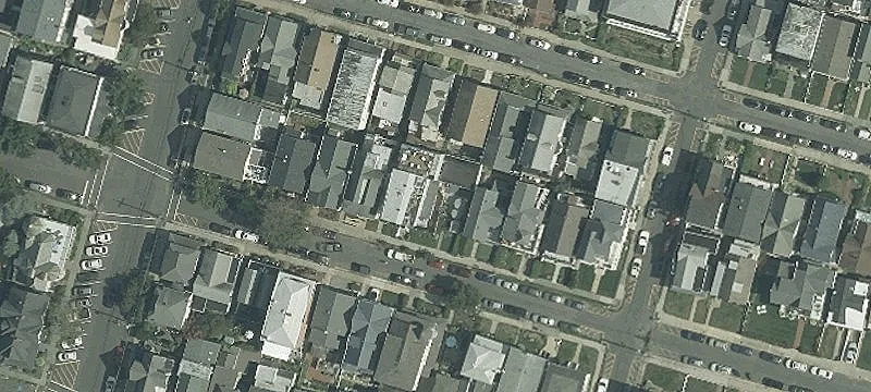 27 Webb Ave