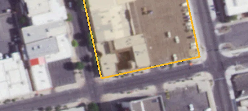 300 Main St