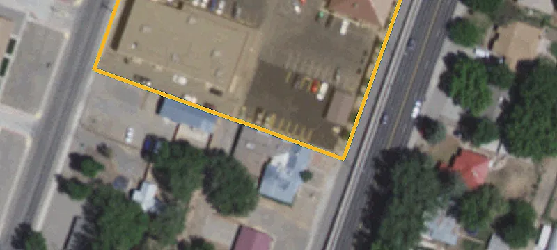 104 Llano St