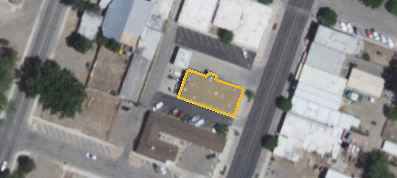 215 Main Ave