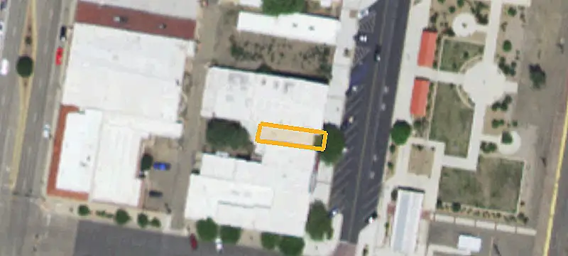 120 1st St