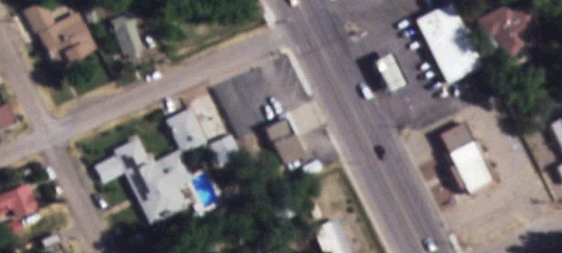 907 St Francis Dr