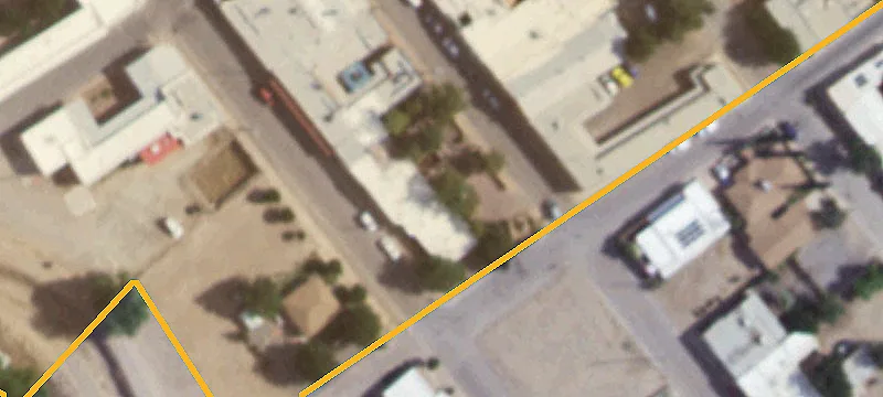 2489 Calle Principal