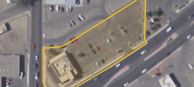 2700 Main St
