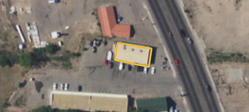 910 Riverside Dr