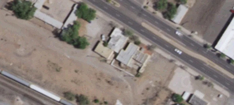 325 Santa Fe Ave
