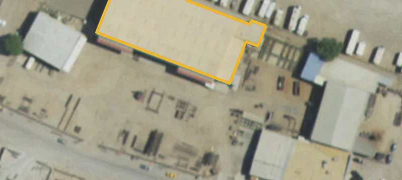100 Calle Industrial