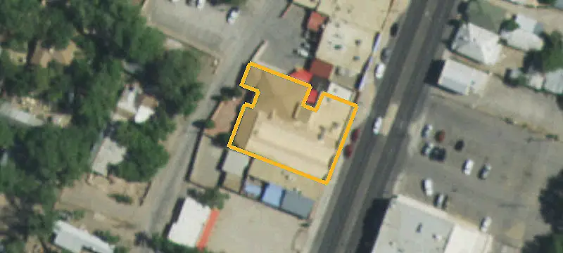 925 Camino Del Pueblo