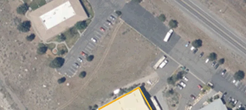 2735 Hwy 40th W