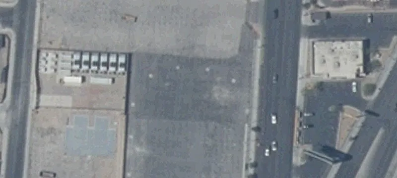 1800 Main St