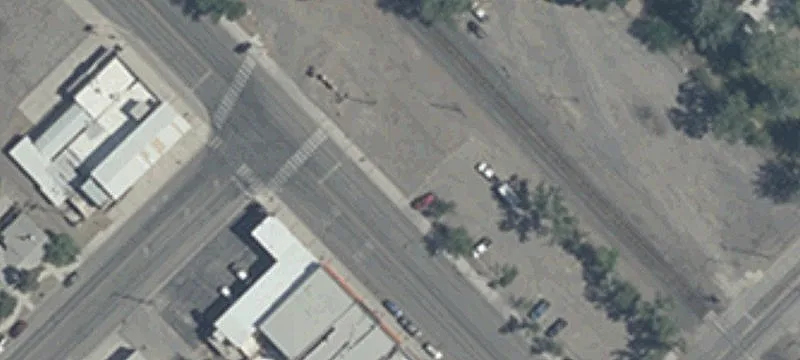 25 Frnt St