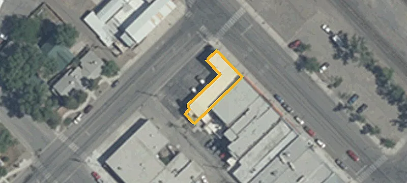 8 Frnt St