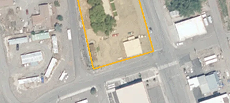 300 Main St