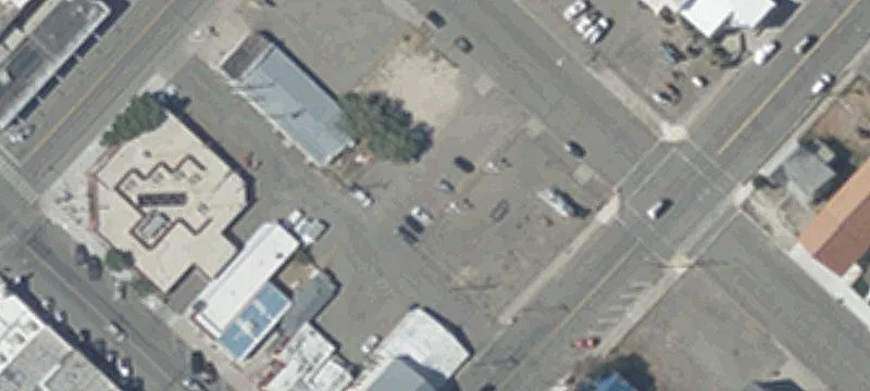 99 4th St