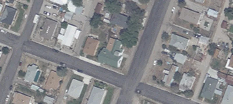 10 2nd St